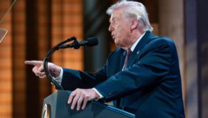 whca-dinner-gives-trump-chance-to-hit-media-critics