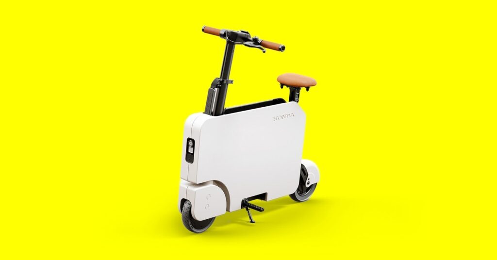 i-test-drove-honda’s-teensy-motocompacto-electric-scooter