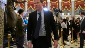 cnn-and-cbs-news-to-stay-separate-after-paramount-merger