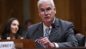 emmer-urges-calm-as-oil-prices-spike-due-to-iran-war