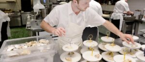 99-year-old-man-and-his-80-year-old-son-cash-in-on-oyster-house