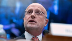 carr-says-overseas-call-centers-pose-‘security-issue’