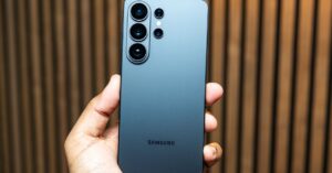 the-samsung-galaxy-s26-ultra-makes-me-wish-all-phones-had-a-privacy-screen