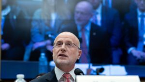 carr-threatens-to-strip-broadcasters-of-licenses-over-iran-coverage