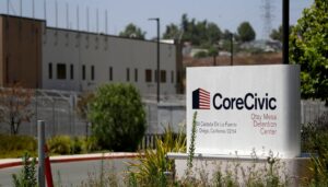 ice-to-obtain-detention-space-for-up-to-125,000-detainees:-sources