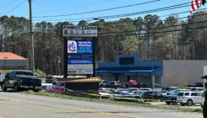gunman-killed-and-employee-hospitalized-after-a-shooting-at-a-georgia-va-clinic,-police-say