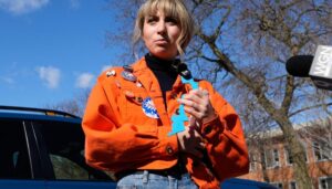 democrats-need-to-‘try-to-appear-moderate’-to-win-primaries:-joe-concha