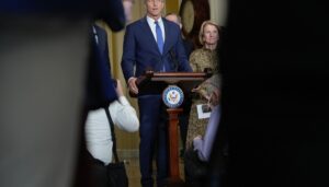 thune-warns-gop-against-‘counterproductive’-filibuster-vote