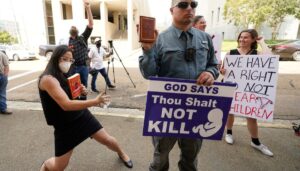 supreme-court-allows-pastor-to-sue-over-protest-law-he-violated