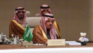 saudi-arabia-orders-five-iranian-diplomats-to-leave-country
