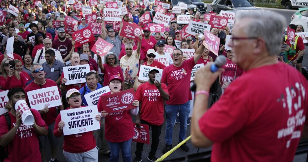 culinary-workers-union-sets-las-vegas-strike-deadline-for-nov.-10