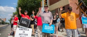 serial-killer-abortion-doctor-kermit-gosnell-dies-in-prison:-report