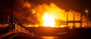 massive-fire-breaks-out-at-texas-oil-refinery-after-reported-explosion