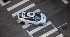 a-school-district-tried-to-help-train-waymos-to-stop-for-school-buses.-it-didn’t-work