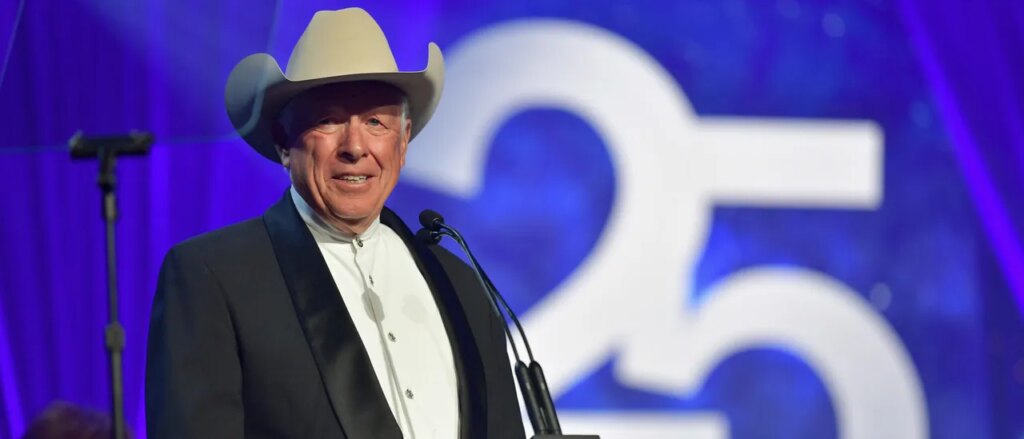 son-of-legendary-conservative-megadonor-announces-run-for-congress