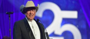 son-of-legendary-conservative-megadonor-announces-run-for-congress