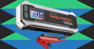 the-best-portable-jump-starter-can-amp-a-dead-land-cruiser-15-times