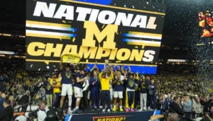 michigan-muscles-its-way-to-program’s-2nd-national-title,-beating-stubborn-uconn-69-63