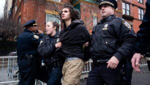 gracie-mansion-protest-bombers-wanted-to-kill-up-to-60-people,-indictment-says