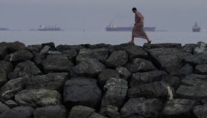 no-oil-tankers-transited-strait-of-hormuz-on-first-day-of-ceasefire
