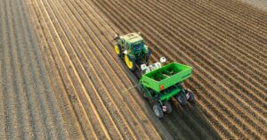 john-deere-is-paying-farmers-$99-million-for-allegedly-monopolizing-repair