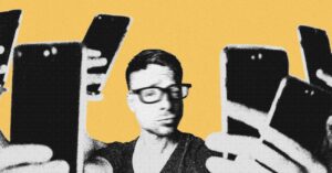 the-screenmaxxers-who-spend-every-waking-hour-on-their-phones