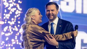 erika-kirk-skips-tpusa-event-with-vance-over-‘very-serious-threats’