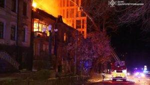 russian-attacks-kill-18-in-ukraine-as-zelensky-lobbies-allies-for-aid
