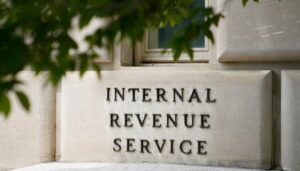 trump-‘in-discussions’-with-irs-to-cut-deal-in-tax-record-lawsuit