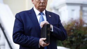 trump-and-the-christian-right-crack-up