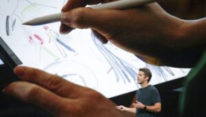 apple-names-john-ternus-as-ceo-as-tim-cook-becomes-chairman