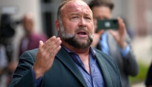 the-onion-to-purchase-alex-jones’s-infowars-amid-legal-saga