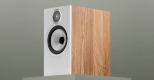 bowers-&-wilkins’-new-bookshelf-speakers-soar