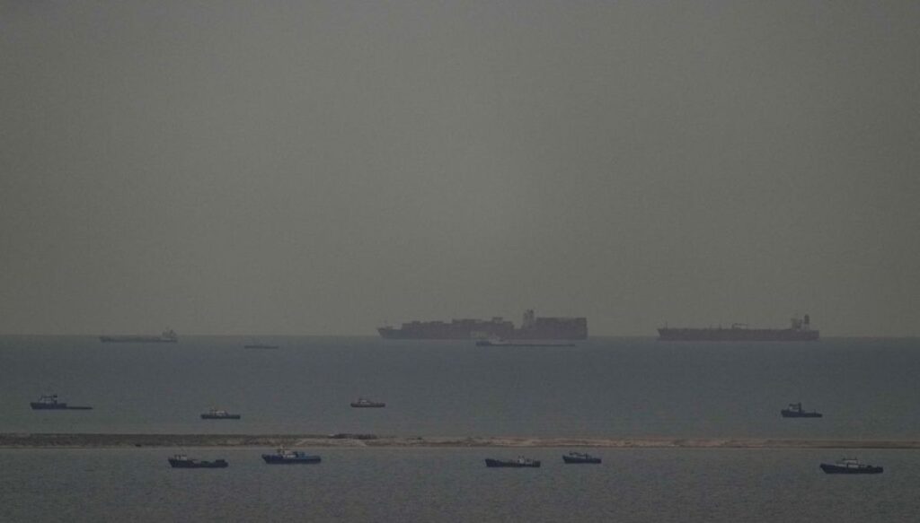 trump-says-china-tried-to-send-‘gift’-to-iran