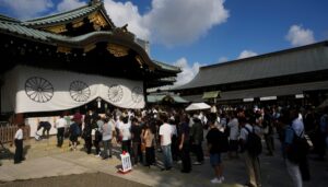 china-decries-japanese-prime-minister-for-world-war-ii-shrine-support