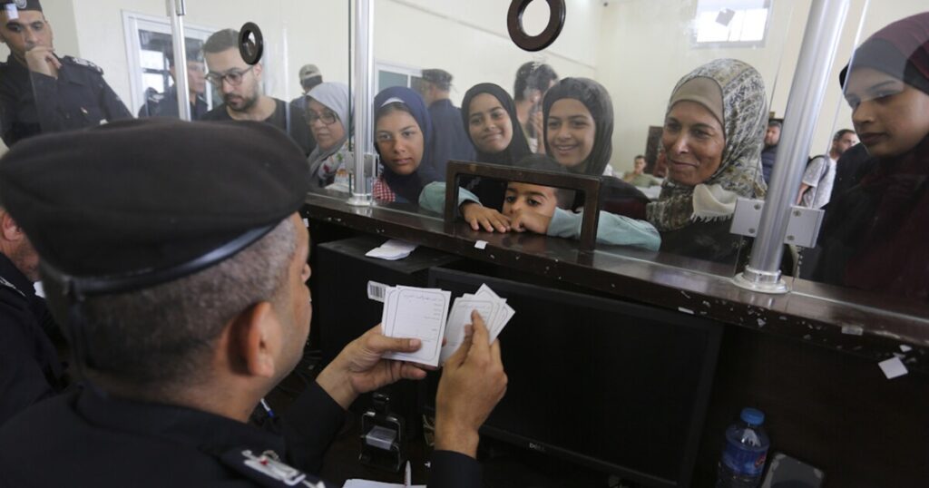 hamas-stalled-evacuations-by-putting-its-wounded-fighters-on-departure-lists:-us-official