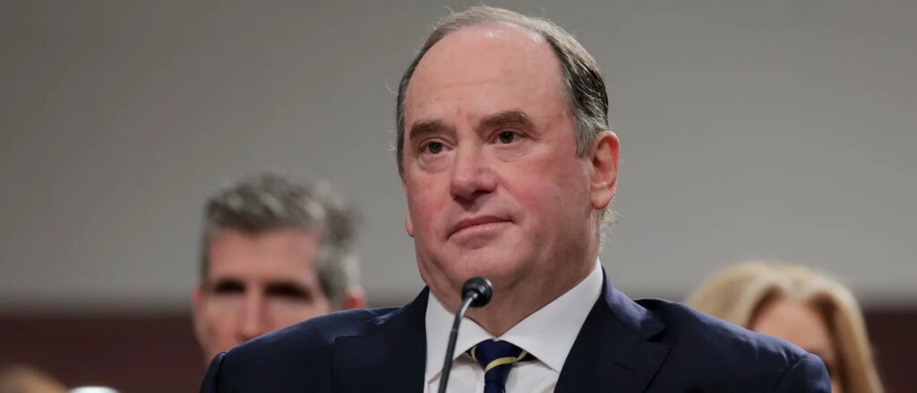 trump-navy-secretary-resigns-effective-immediately