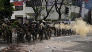 appeals-court-blocks-ca-law-barring-ice-from-wearing-masks