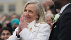 spanberger-scores-redistricting-win-as-approval-slips