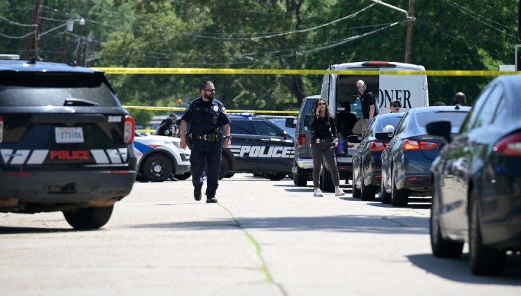police-responding-to-active-shooter-at-mall-of-louisiana