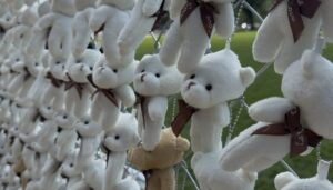 teddy-bear-display-on-national-mall-symbolize-abducted-ukrainian-children