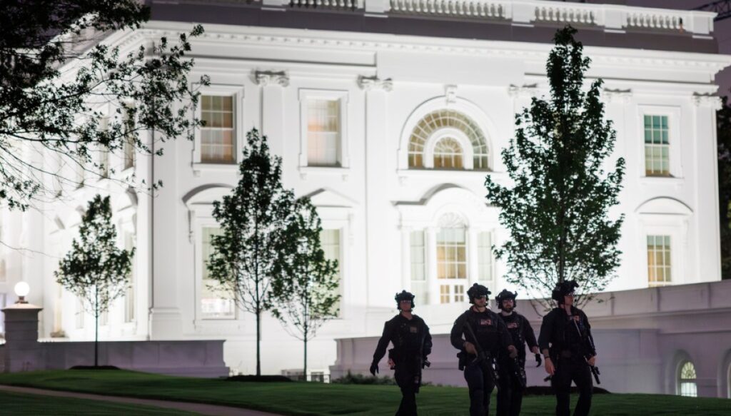 fetterman-and-graham-backs-trump-white-house-ballroom-after-shooting-scare