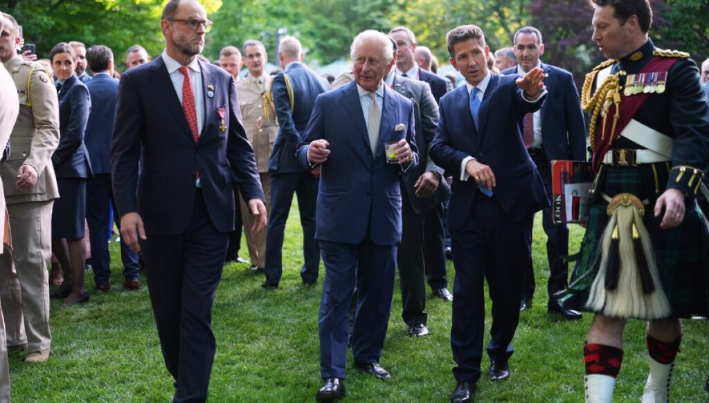 watch-live:-king-charles-visits-white-house