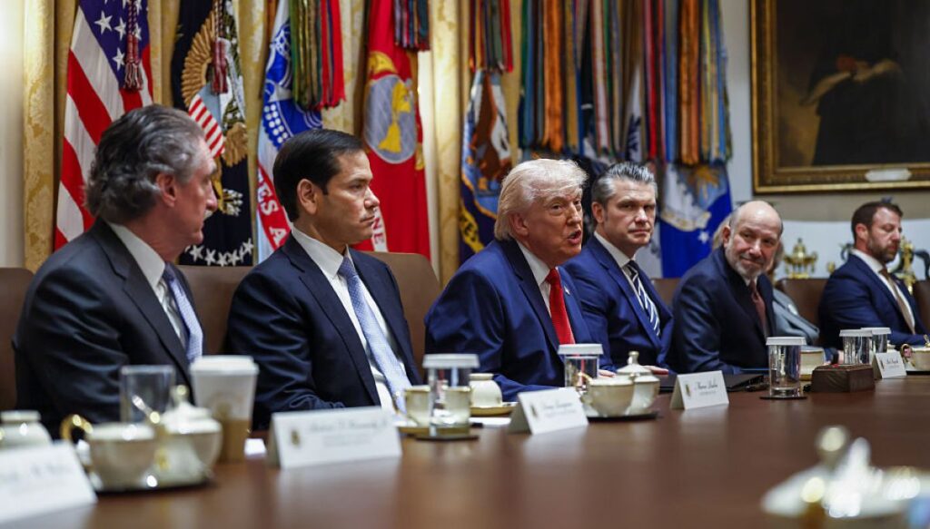 trump-white-house-sees-high-turnover-rate-in-second-term:-brookings