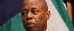 white-houses-brushes-off-rumors-it-disinvited-eric-adams-amid-fundraising-investigation