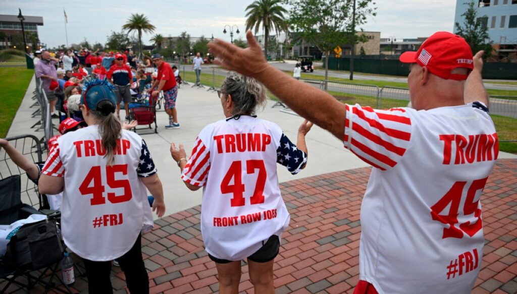 watch-live:-trump-visits-retirement-community-in-florida