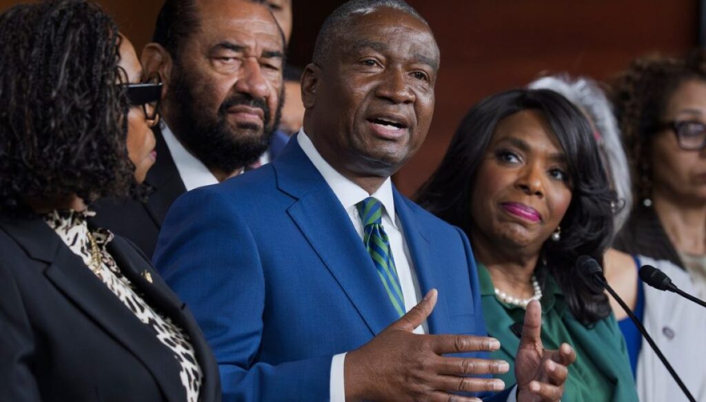 congressional-black-caucus-hit-with-‘lose-lose’-situation-after-court-ruling