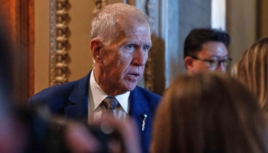 tillis-says-’86’-has-roots-in-restaurant-industry-after-comey-indicted