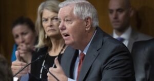 lindsey-graham-says-us-is-living-on-‘borrowed-time’-regarding-‘broken’-border