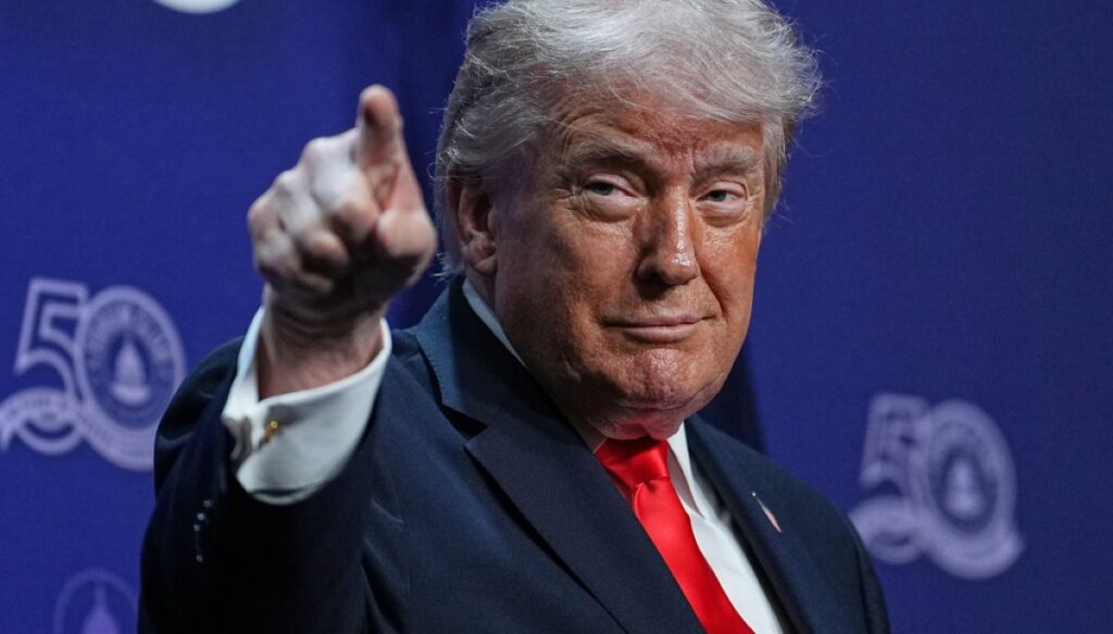 trump-seeks-electoral-revenge-on-indiana-lawmakers-who-vetoed-new-map